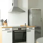 Large & Bright 3br W Whirlpool Near Metro Lejlighed København