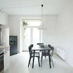 Apartamento Large & Bright 3br W Whirlpool Near Metro Copenhaga