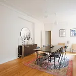 Apartment Large & Bright 3br W Whirlpool Near Metro