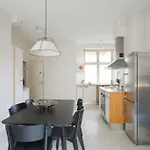 Apartment Large & Bright 3br W Whirlpool Near Metro Copenhagen
