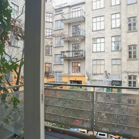 Apartamento Large & Bright 3br W Whirlpool Near Metro Copenhaga