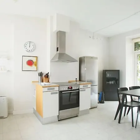 Appartamento Large & Bright 3br W Whirlpool Near Metro *