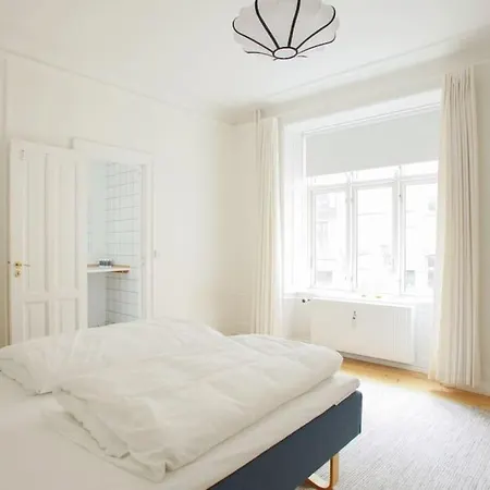 Large & Bright 3br W Whirlpool Near Metro Appartamento
