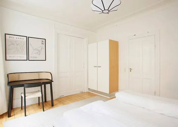 Large & Bright 3br W Whirlpool Near Metro Apartman