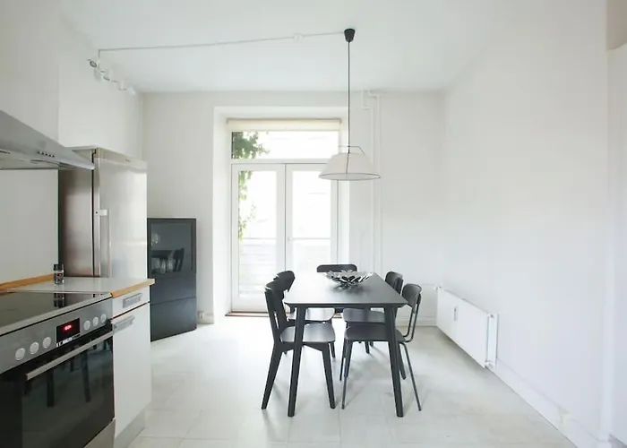 Appartamento Large & Bright 3br W Whirlpool Near Metro Copenaghen