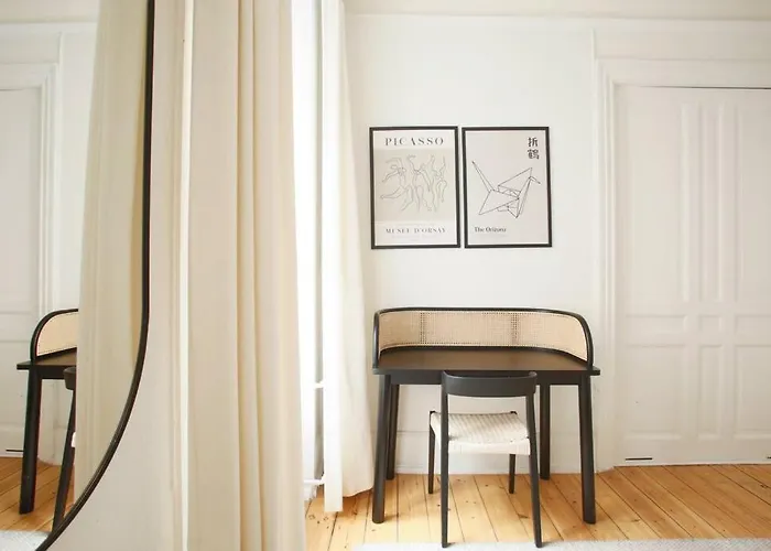 Appartamento Large & Bright 3br W Whirlpool Near Metro Copenaghen