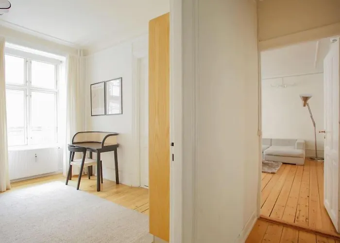 Large & Bright 3br W Whirlpool Near Metro Appartamento Copenaghen