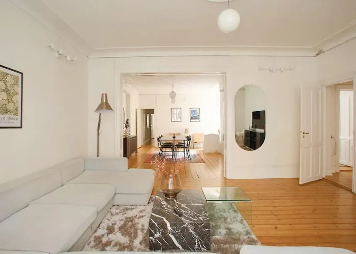 Appartamento Large & Bright 3br W Whirlpool Near Metro *