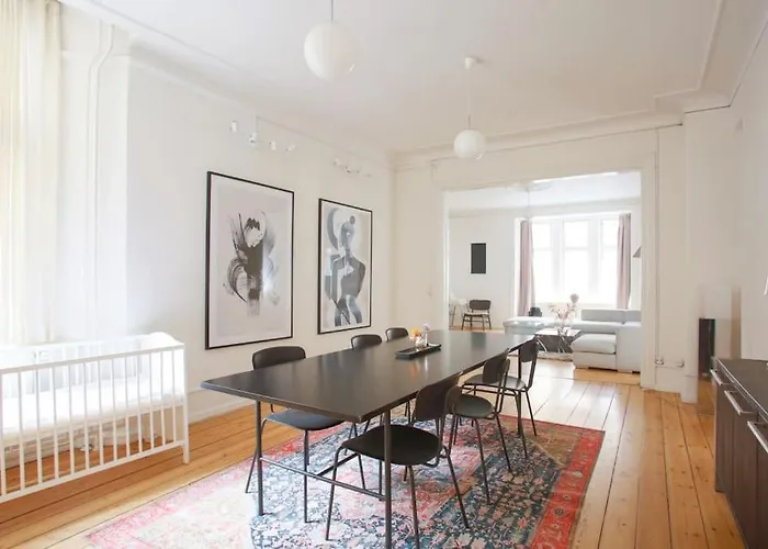Apartman Large & Bright 3br W Whirlpool Near Metro *